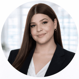 Valentina Herrera - General Manager